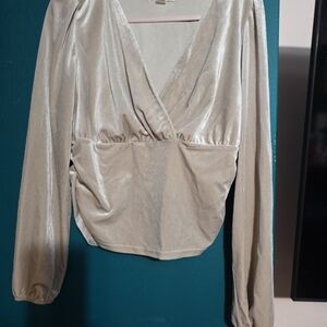 Treasure & Bond Cream V-Neck Blouse